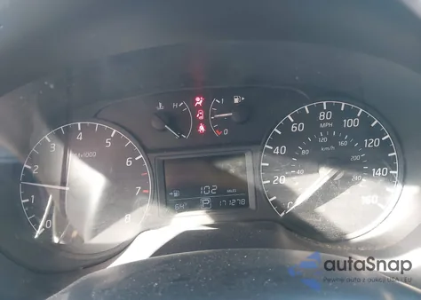 2017 Nissan Sentra S z USA, uszkodzony, nr VIN 3N1AB7AP9HY270061